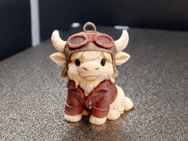 Highland Pilot Cow – Cute Aviator Keychain